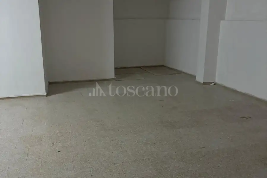 Negozio in vendita di 114 mq a €205.000 (rif. 8/2026)