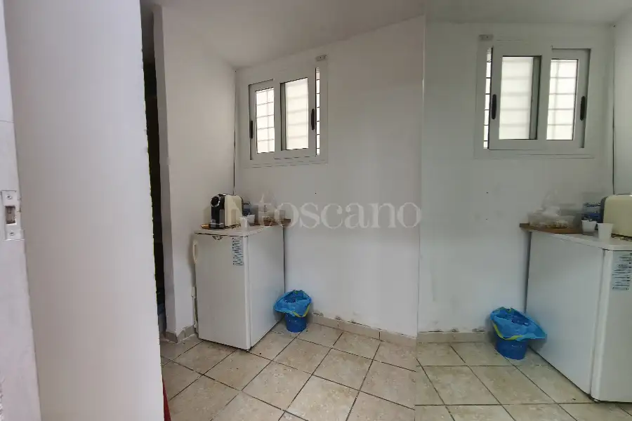 Negozio in affitto di 103 mq a €1.200 (rif. 10/2026)