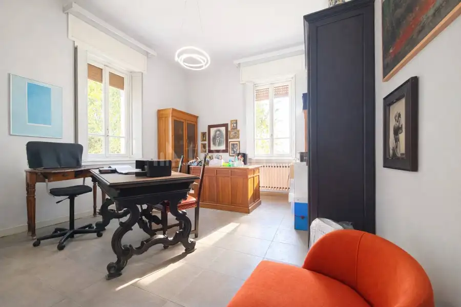 Villa in vendita di 440 mq a €469.000 (rif. 4/2026)