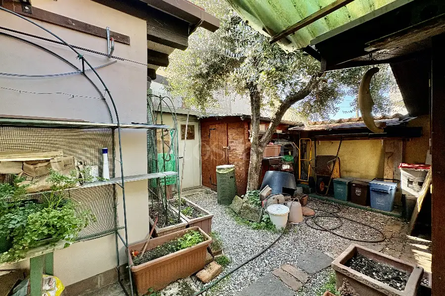 Villa Bifamiliare in vendita di 150 mq a €120.000 (rif. 13/2026)