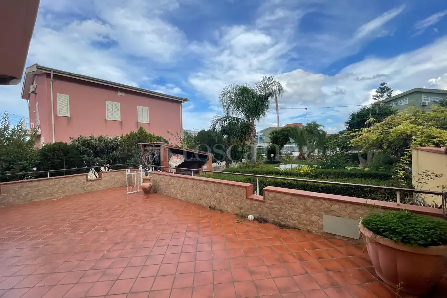 Villa Bifamiliare in vendita di 148 mq a €159.000 (rif. 32/2026)
