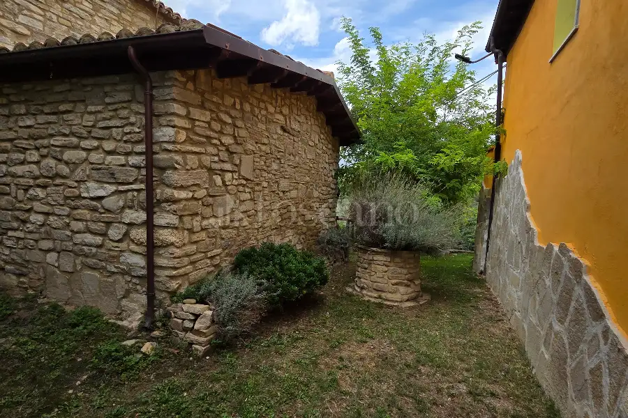 Casa Indipendente in vendita di 330 mq a €110.000 (rif. 35/2025)