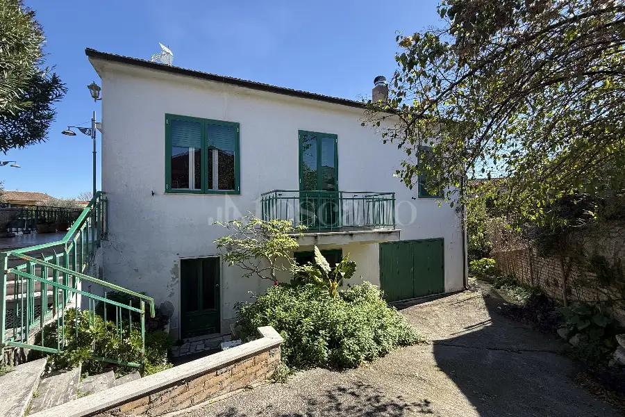 Casa Indipendente in vendita di 150 mq a €190.000 (rif. 3/2026)