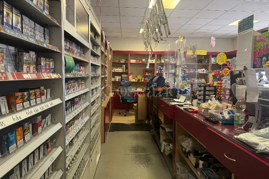 Negozio in vendita di 137 mq a €115.000 (rif. 10/2026)