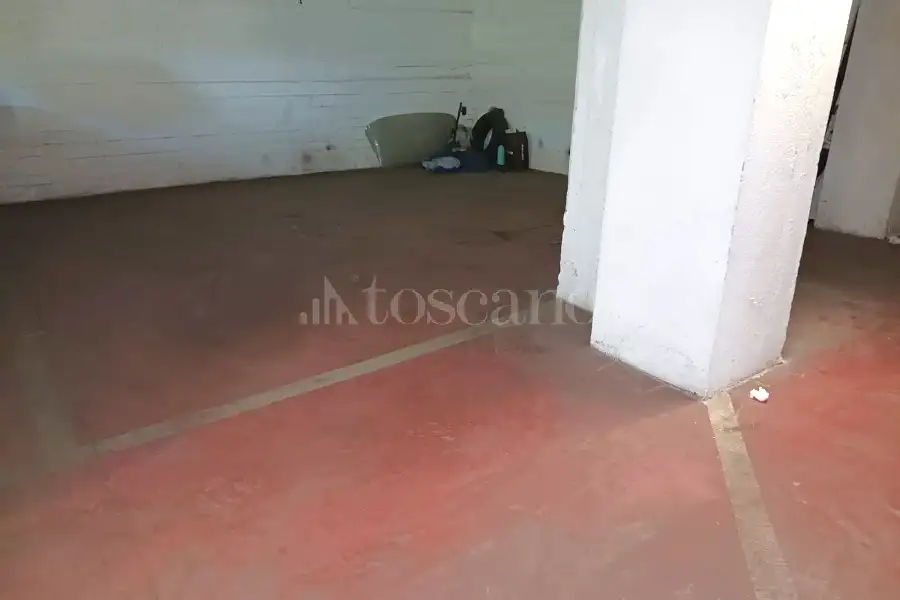 Posto Auto in vendita di 25 mq a €30.000 (rif. 13/2026)