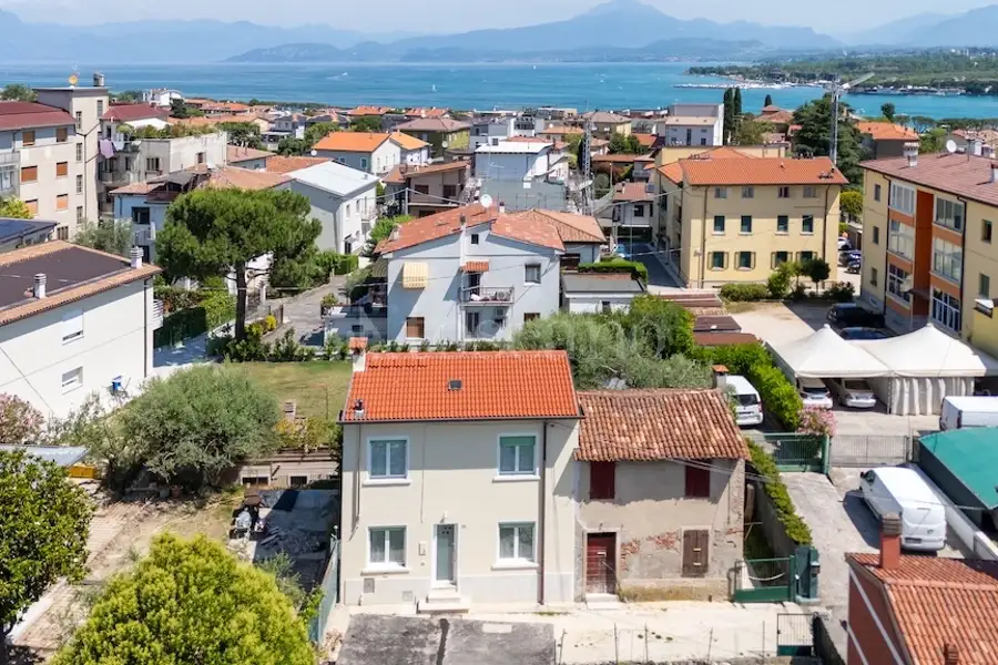 Casa in vendita di 90 mq a €250.000 (rif. 21/2026)