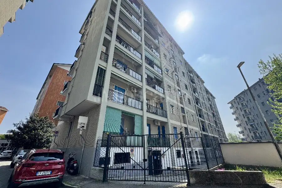 Box in vendita di 13 mq a €25.000 (rif. 9/2026)