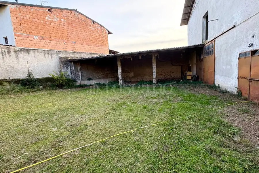 Rustico in vendita di 2.530 mq a €600.000 (rif. 85/2025)