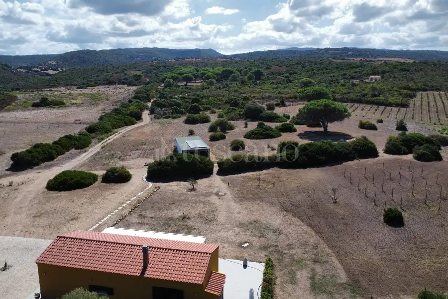 Casale in vendita di 150 mq a €1.750.000 (rif. 7/2026)