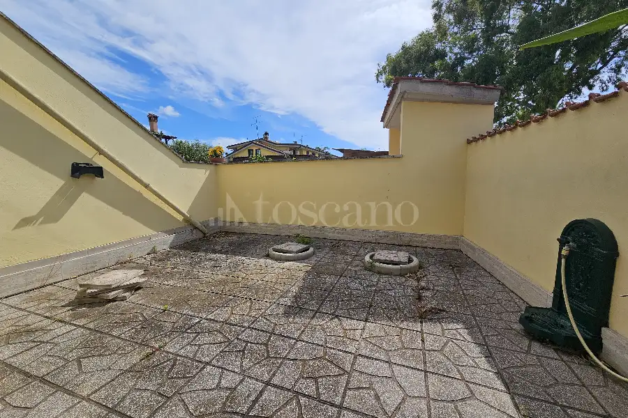 Villa Plurifamiliare in vendita di 150 mq a €237.000 (rif. 25/2026)