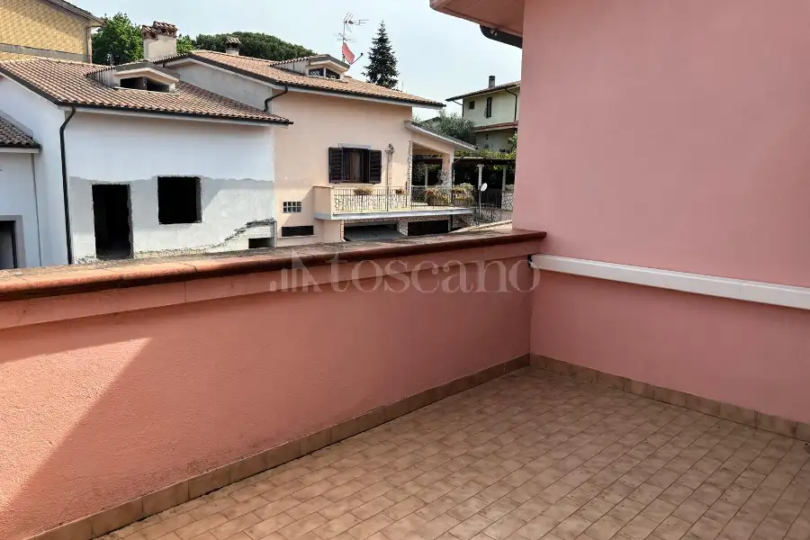 Villa Plurifamiliare in vendita di 230 mq a €299.000 (rif. 70/2024)