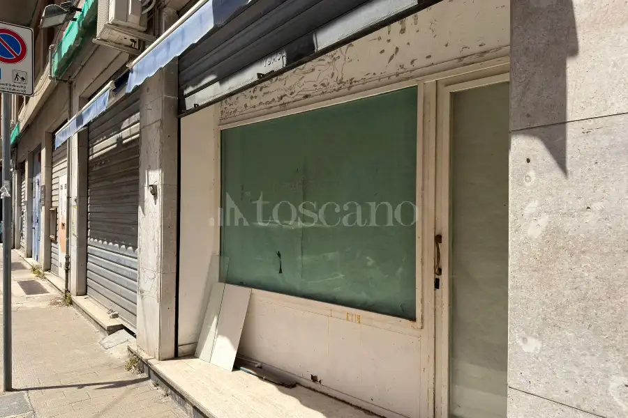 Negozio in vendita di 38 mq a €54.000 (rif. 72/2026)