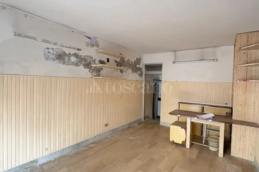 Negozio in vendita di 19 mq a €38.000 (rif. 76/2026)