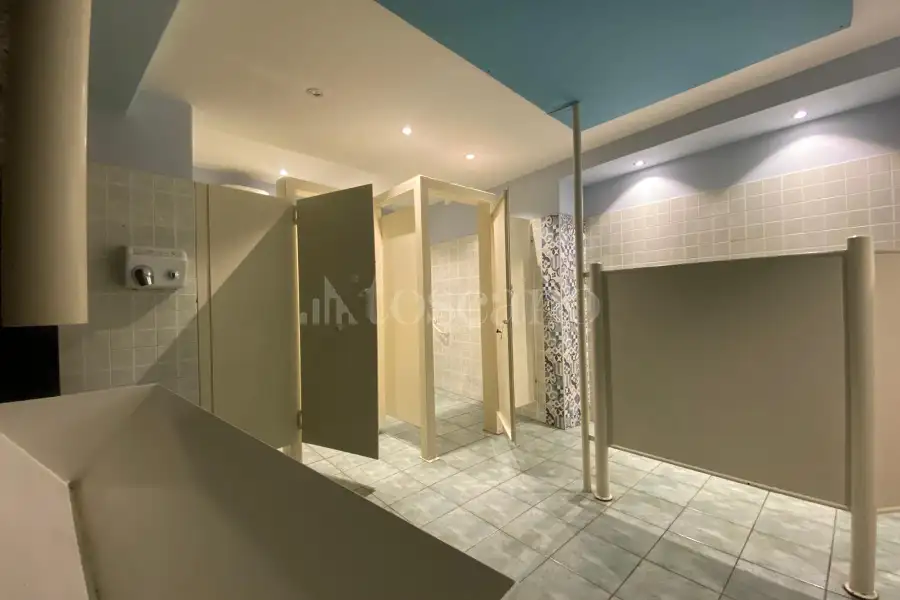 Negozio in vendita di 1.200 mq a €1.250.000 (rif. 40/2026)