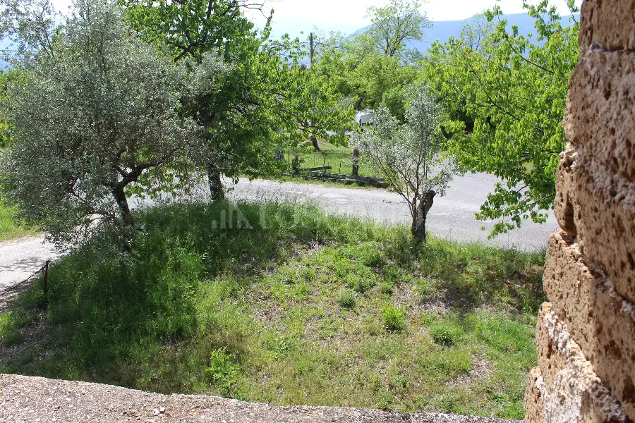 Rustico in vendita di 360 mq a €75.000 (rif. 12/2024)