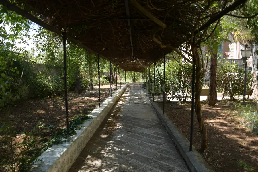 Villa in vendita di 603 mq a €1.770.000 (rif. 21/2023)