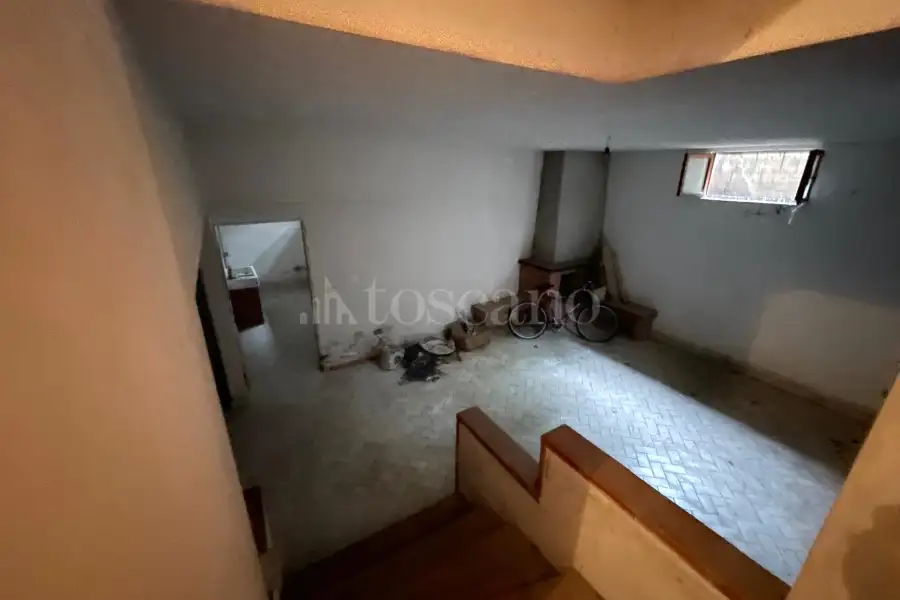 Villa in vendita di 305 mq a €650.000 (rif. 12/2025)