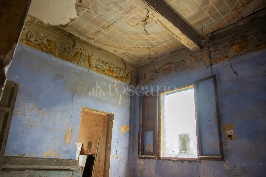 Villa in vendita di 1.337 mq a €1.250.000 (rif. 34/2025)