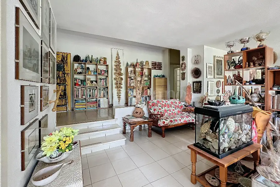 Casa Indipendente in vendita di 400 mq a €430.000 (rif. 186/2024)