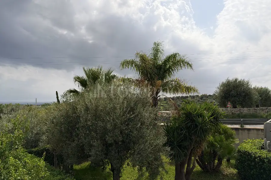 Villa in vendita di 120 mq a €345.000 (rif. 141/2026)