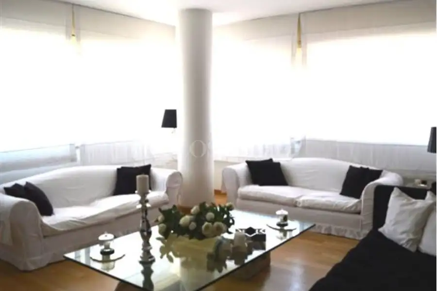 Casa in affitto di 280 mq a €3.000 (rif. 26/2026)