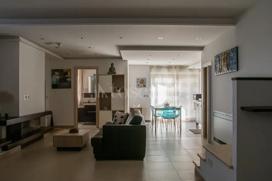 Villino a Schiera in vendita di 270 mq a €349.000 (rif. 183/2026)