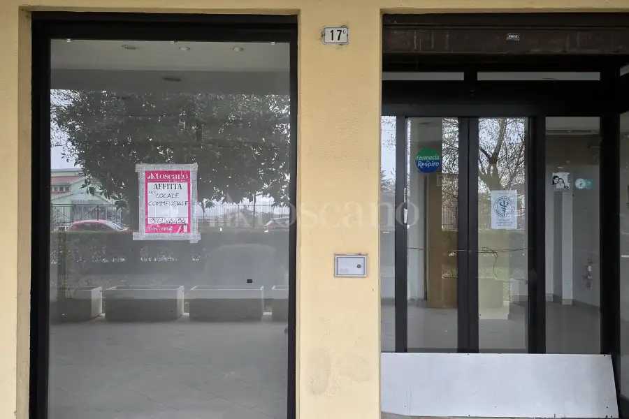 Negozio in affitto di 132 mq a €1.100 (rif. 16/2026)