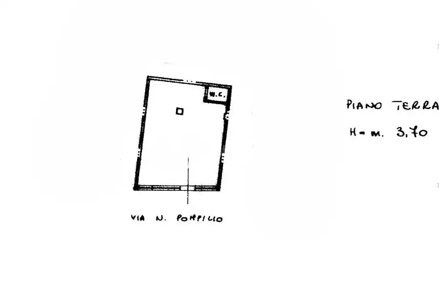 Negozio in vendita di 47 mq a €40.000 (rif. 6/2026)