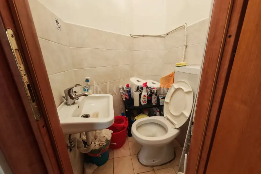 Negozio in vendita di 60 mq a €60.000 (rif. 22/2026)