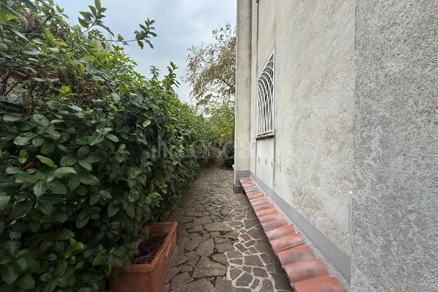 Villa Bifamiliare in vendita di 354 mq a €799.000 (rif. 13/2025)