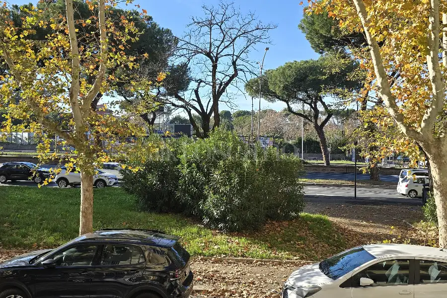 Ufficio in affitto di 163 mq a €3.200 (rif. 1/2026)