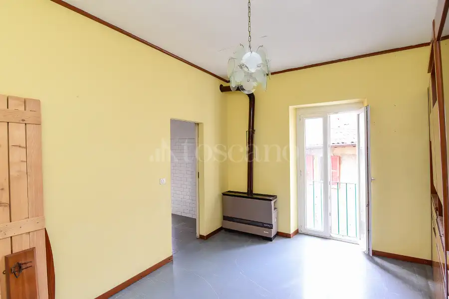 Palazzo in vendita di 250 mq a €248.000 (rif. 30/2025)