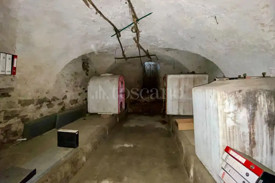 Rustico in vendita di 266 mq a €375.000 (rif. 20/2026)