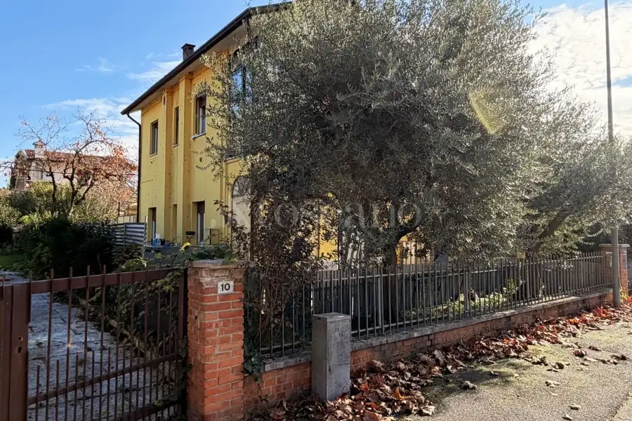 Villa in vendita di 190 mq a €535.000 (rif. 54/2025)