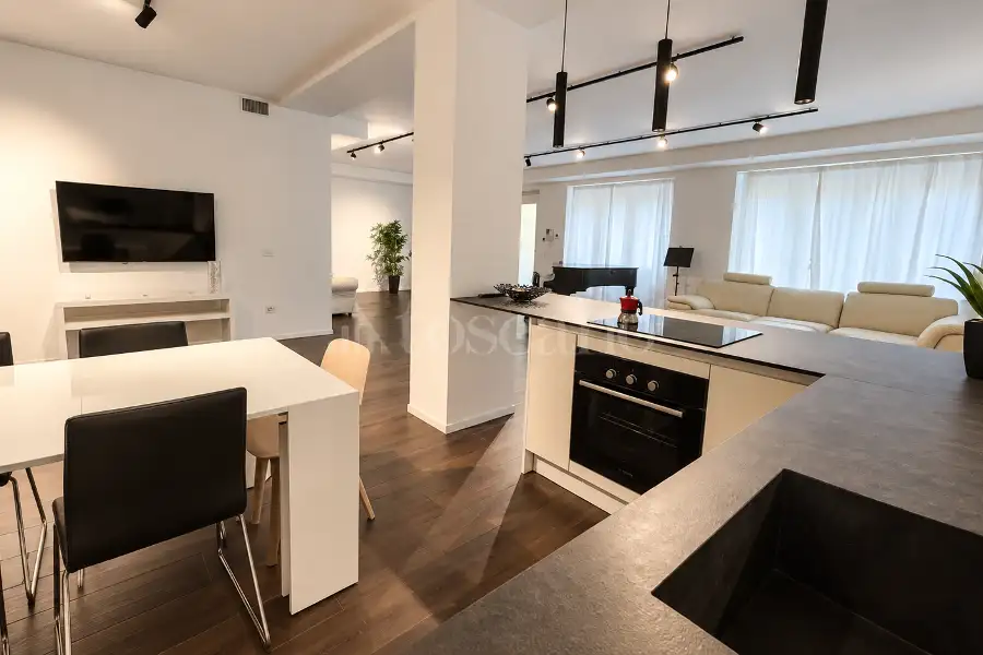 Casa in vendita di 130 mq a €735.000 (rif. 10/2026)