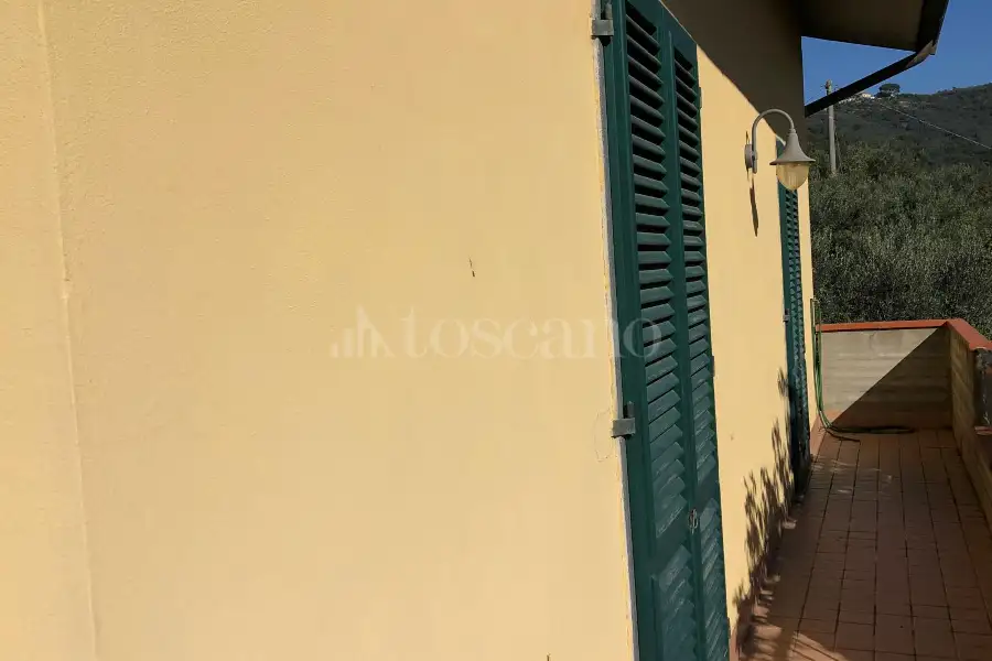 Villa in vendita di 410 mq a €398.000 (rif. 43/2024)