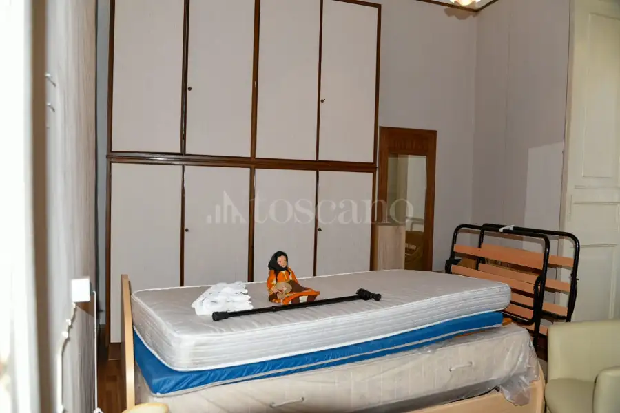 Casa in vendita di 410 mq a €420.000 (rif. 25/2026)