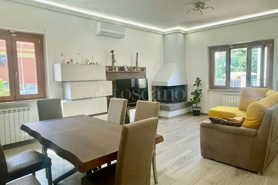 Villa Plurifamiliare in vendita di 180 mq a €399.000 (rif. 22/2025)