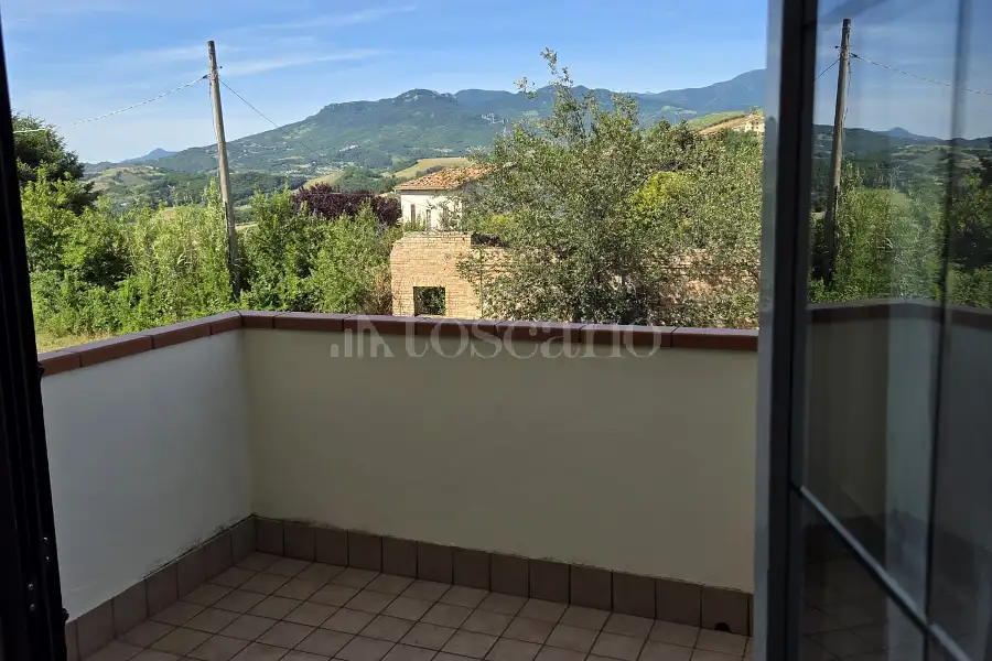 Casale in vendita di 300 mq a €200.000 (rif. 21/2026)