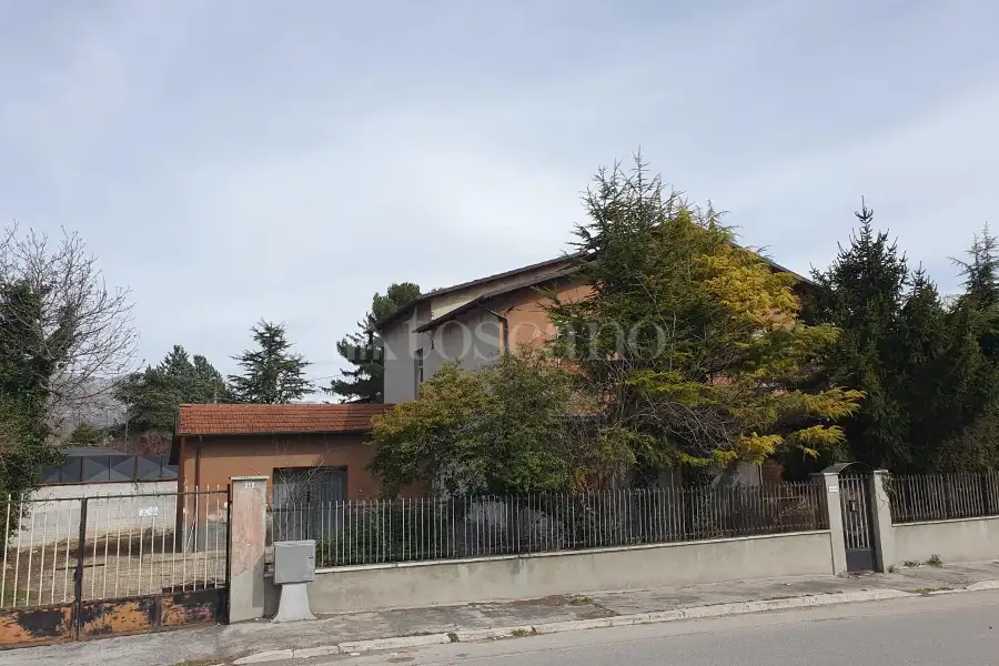 Casa Indipendente in vendita di 460 mq a €220.000 (rif. 31/2024)