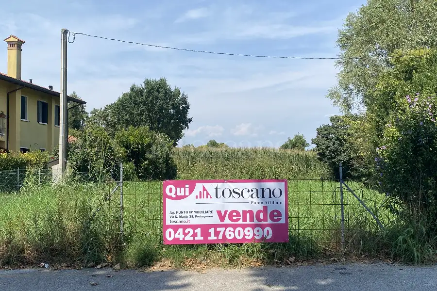 Edificabile Residenziali in vendita di 786 mq a €50.000 (rif. 21/2026)