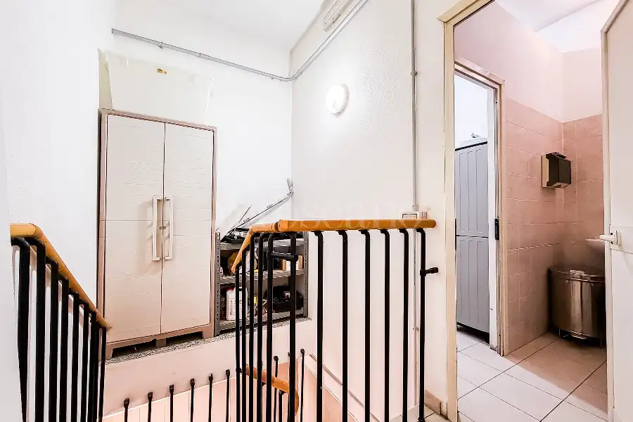 Negozio in vendita di 124 mq a €265.000 (rif. 107/2025)