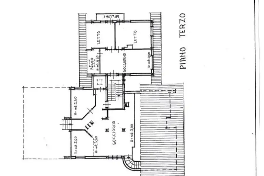 Villa Plurifamiliare in vendita di 850 mq a €899.000 (rif. 5/2026)