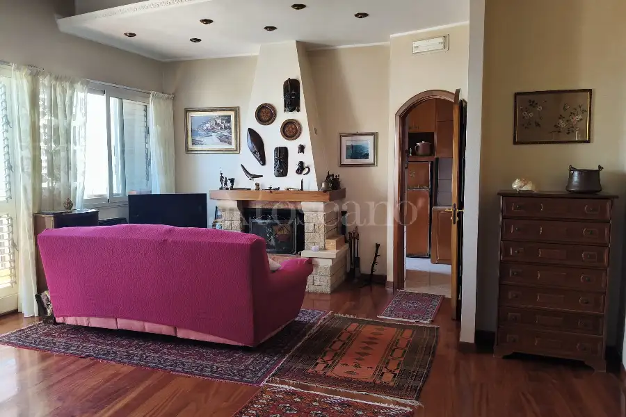 Casa in vendita di 260 mq a €415.000 (rif. 116/2026)