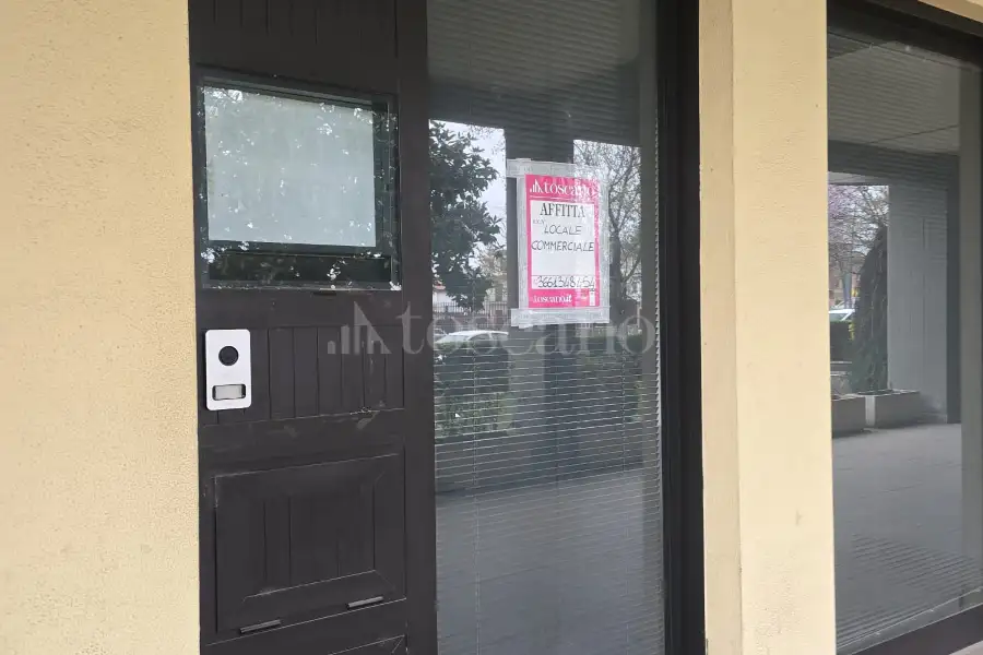 Negozio in affitto di 132 mq a €1.100 (rif. 16/2026)