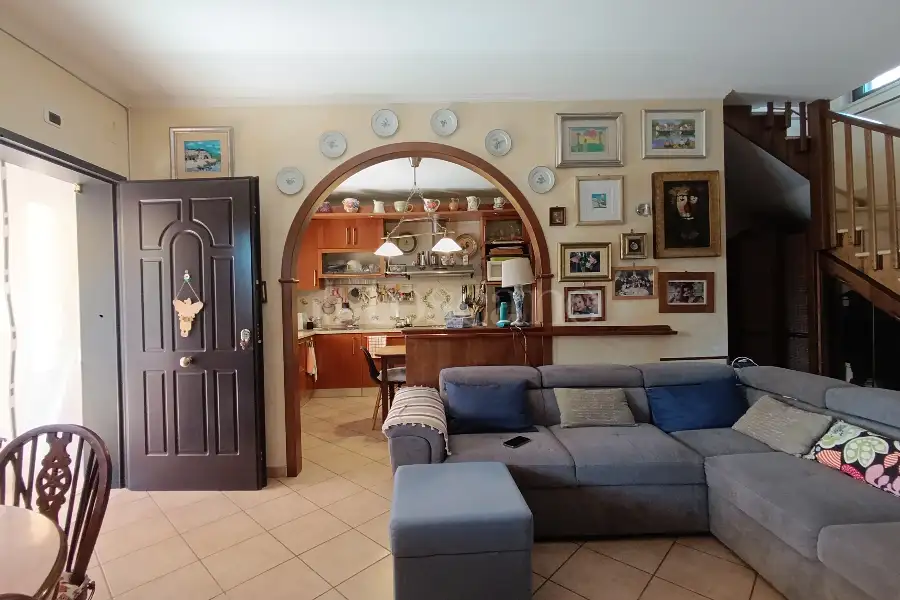 Villa Plurifamiliare in vendita di 110 mq a €229.000 (rif. 30/2026)