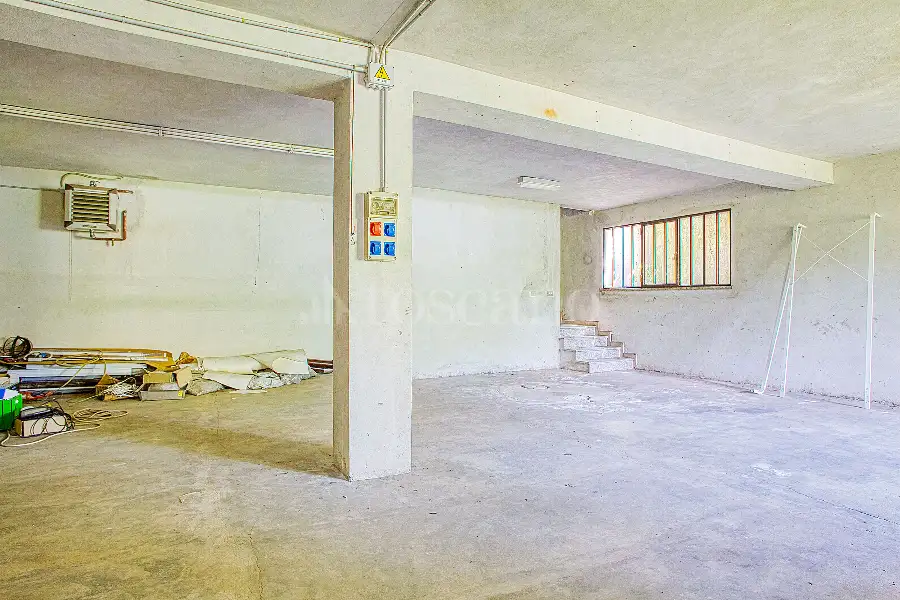 Capannone in vendita di 370 mq a €120.000 (rif. 34/2026)