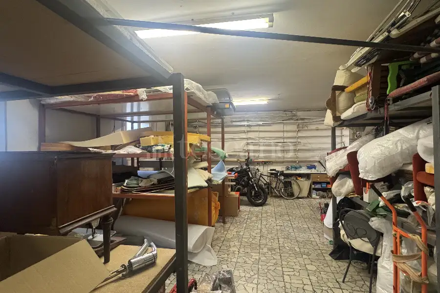 Laboratorio in vendita di 227 mq a €245.000 (rif. 29/2026)