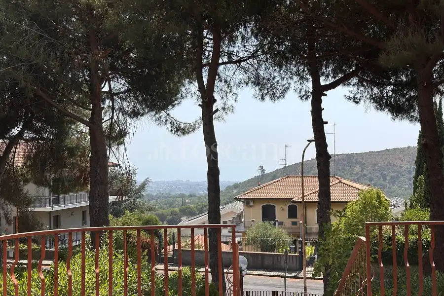 Villino a Schiera in vendita di 200 mq a €249.000 (rif. 144/2026)