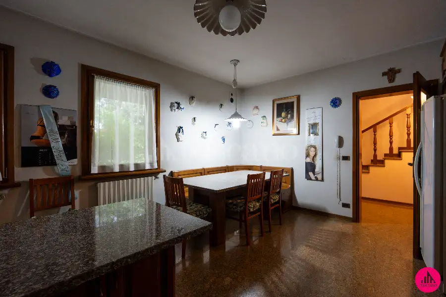 Villino a Schiera in vendita di 228 mq a €395.000 (rif. 177/2026)